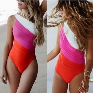 SummerSalt Sidestroke One Shoulder One Piece Hibiscus Size 8